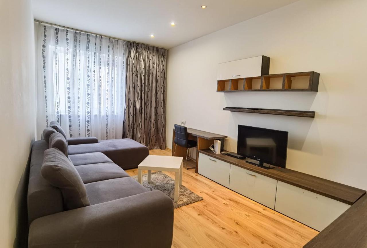 Easystay Flats Букурещ Екстериор снимка