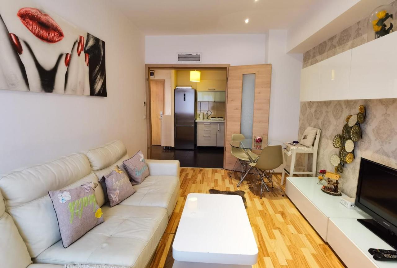 Easystay Flats Букурещ Екстериор снимка