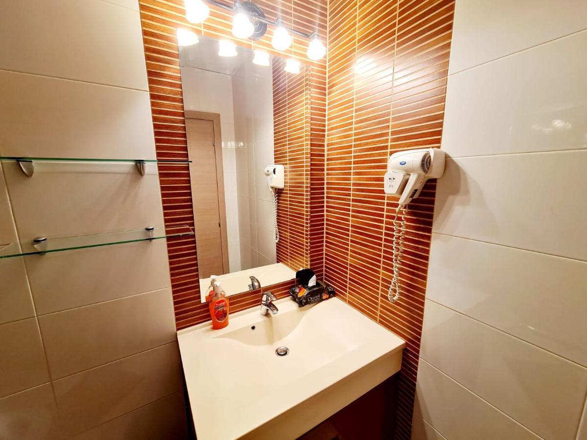 Easystay Flats Букурещ Екстериор снимка